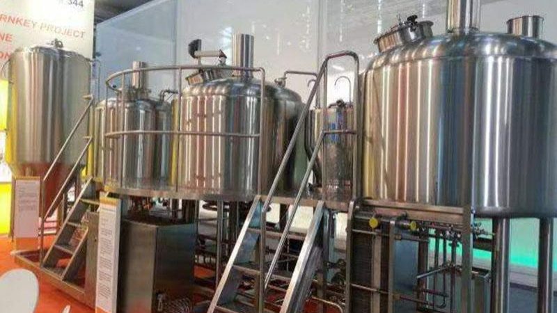 不锈钢食品输送机：如何挑选合适型号？**